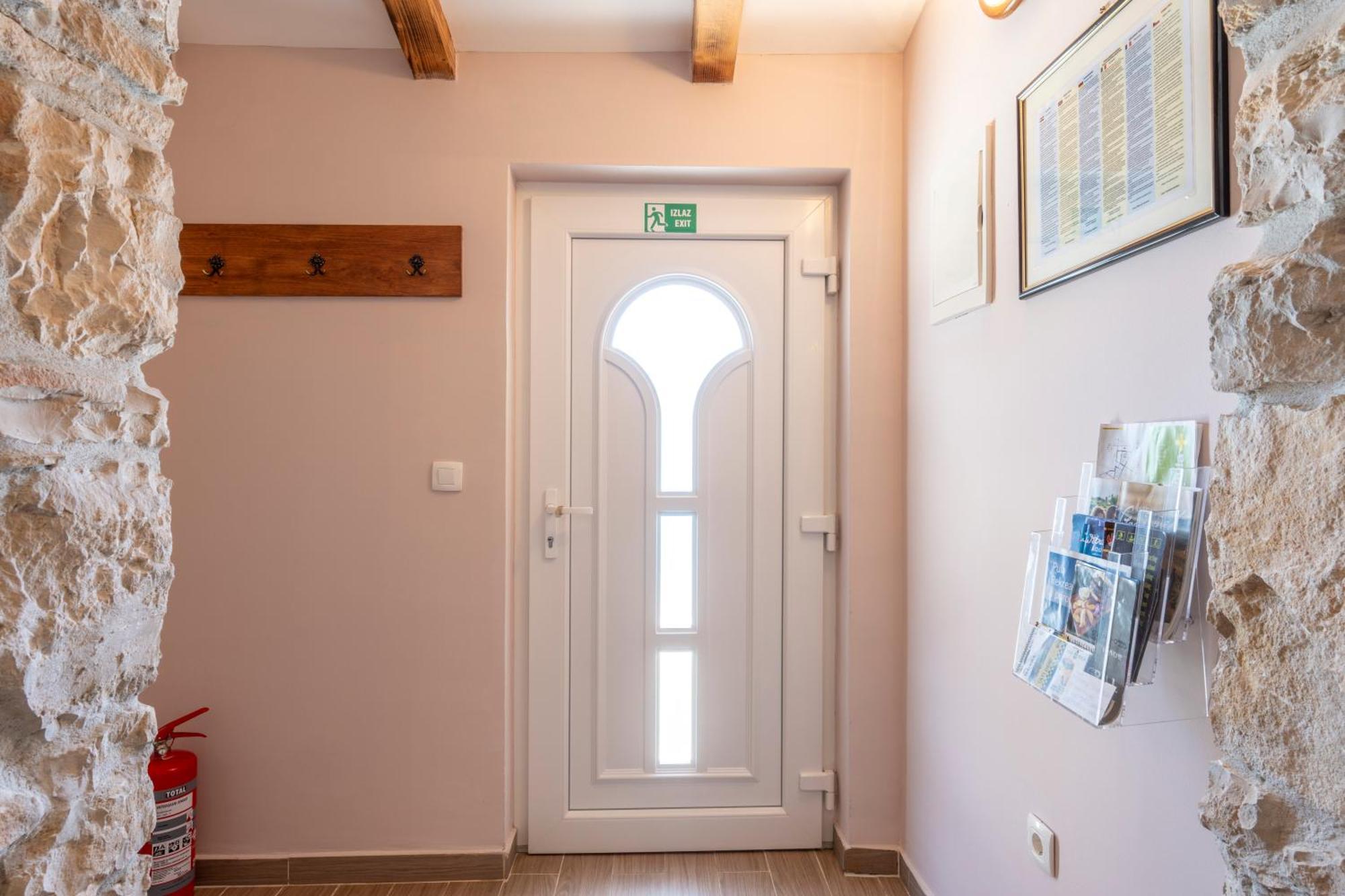 Apartment Anitea Pola Esterno foto